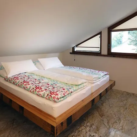 Gaestehaus Alte Glaserei 4*