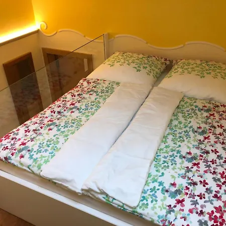 Gaestehaus Alte Glaserei 4*