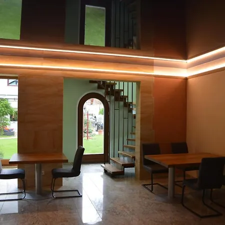 Gaestehaus Alte Glaserei 4*