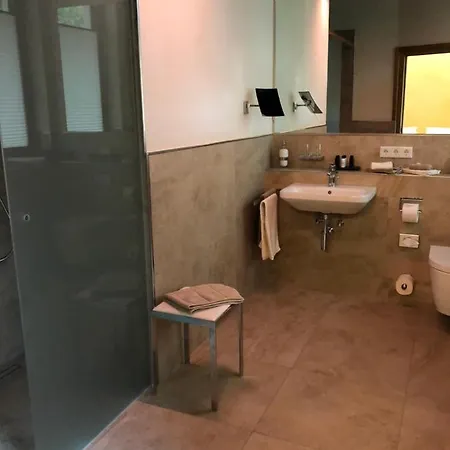 Gaestehaus Alte Glaserei イン