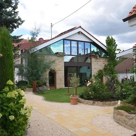 Gaestehaus Alte Glaserei イン 4*
